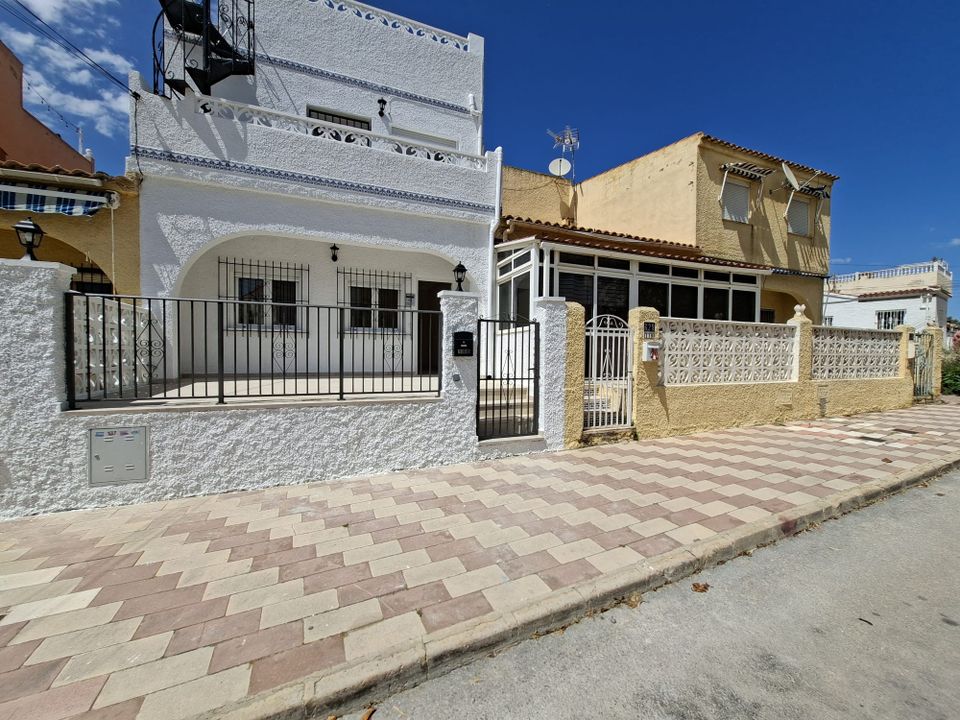 Byhus i La Marina, Alicante - foto 1